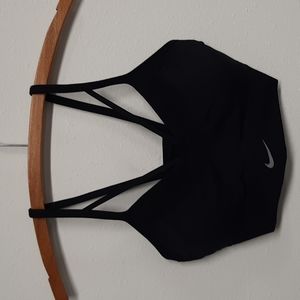 NIKE DRI FIT SIZE MED